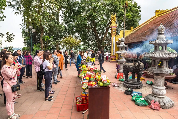 Expats in Hanoi Vietnam